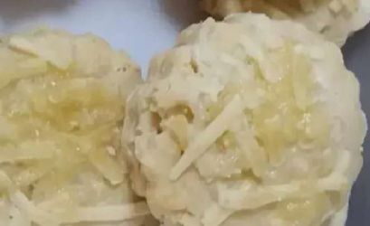 Savoury scones, topped with grated "cheese"